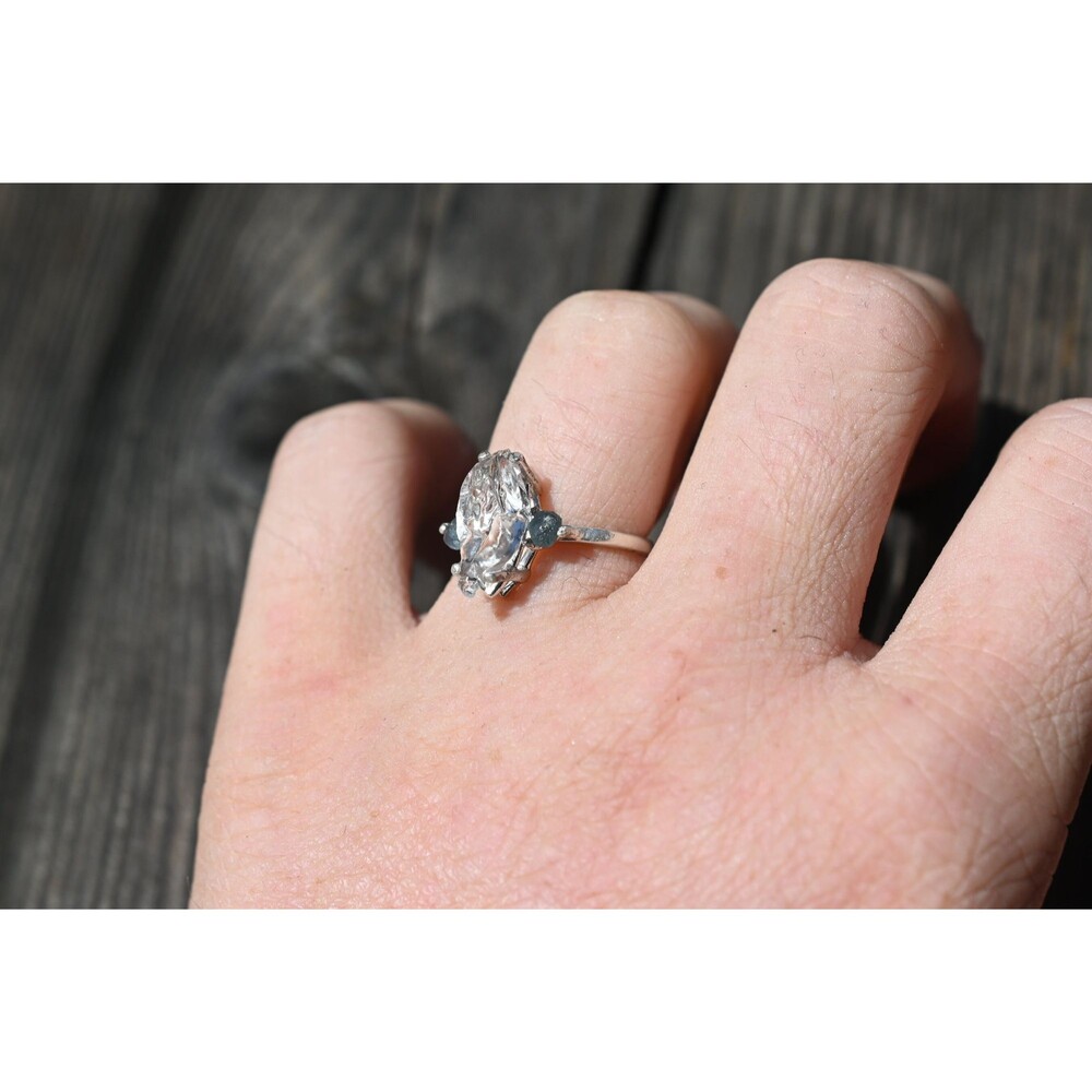 Montana sapphire ring, alternative engagement rings size 3 4 5 6 7 8 9 10 11 12 - Picture 2 of 3